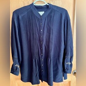 Blue Embroidered Button Up Top J Jill Embroidery Stripes Distressed Cottagecore
